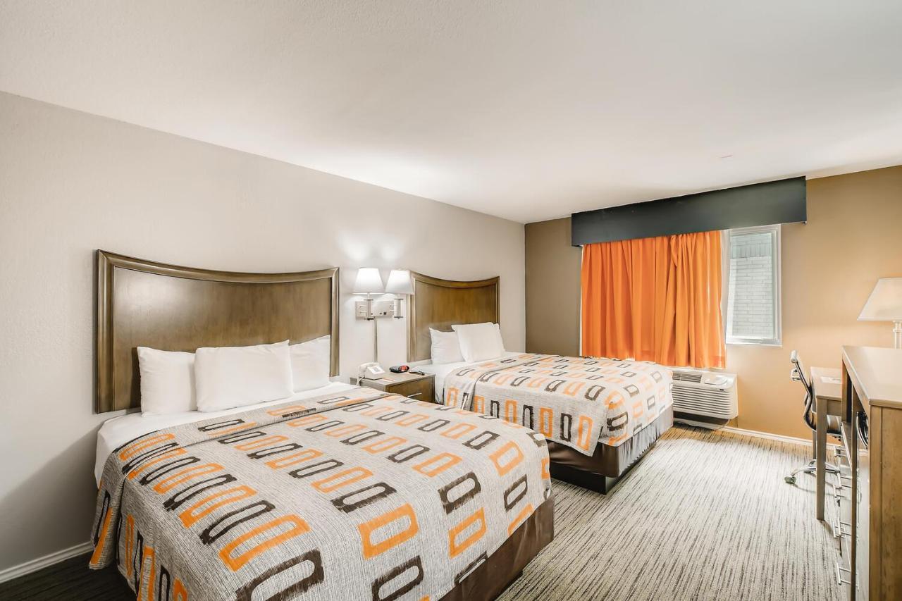 Hotel Orangewood And Midtown
